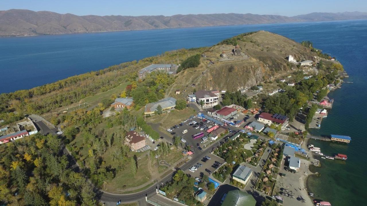 Hotel Ashot Erkat Sewan Zewnętrze zdjęcie
